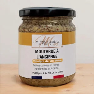 Un pot de moutarde à l'ancienne au vinaigre de vin blanc